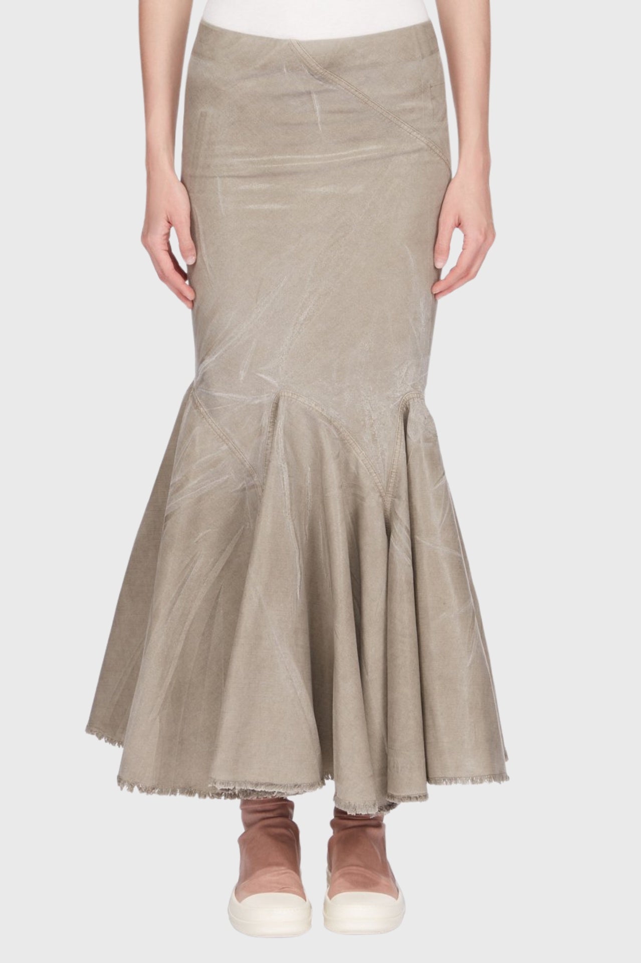 Divine Bias Skirt Pearl in Beige The Shelter